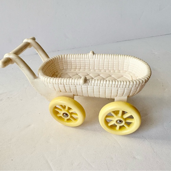 Vintage Fisher Price Loving Family Misc Dollhouse Furniture Lot - Picture 7 of 9